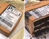 老婆超熱衷網購　 先生直接送「包裹生日蛋糕」：妳最愛的形狀